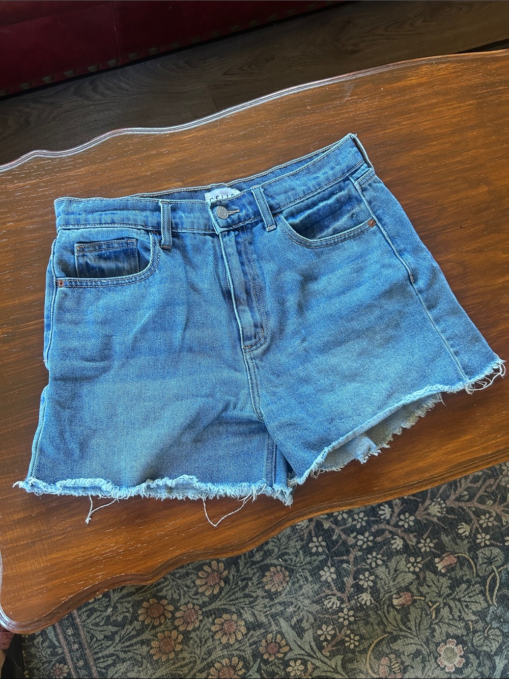 CELLO Women's Denim Jean Shorts Size Large